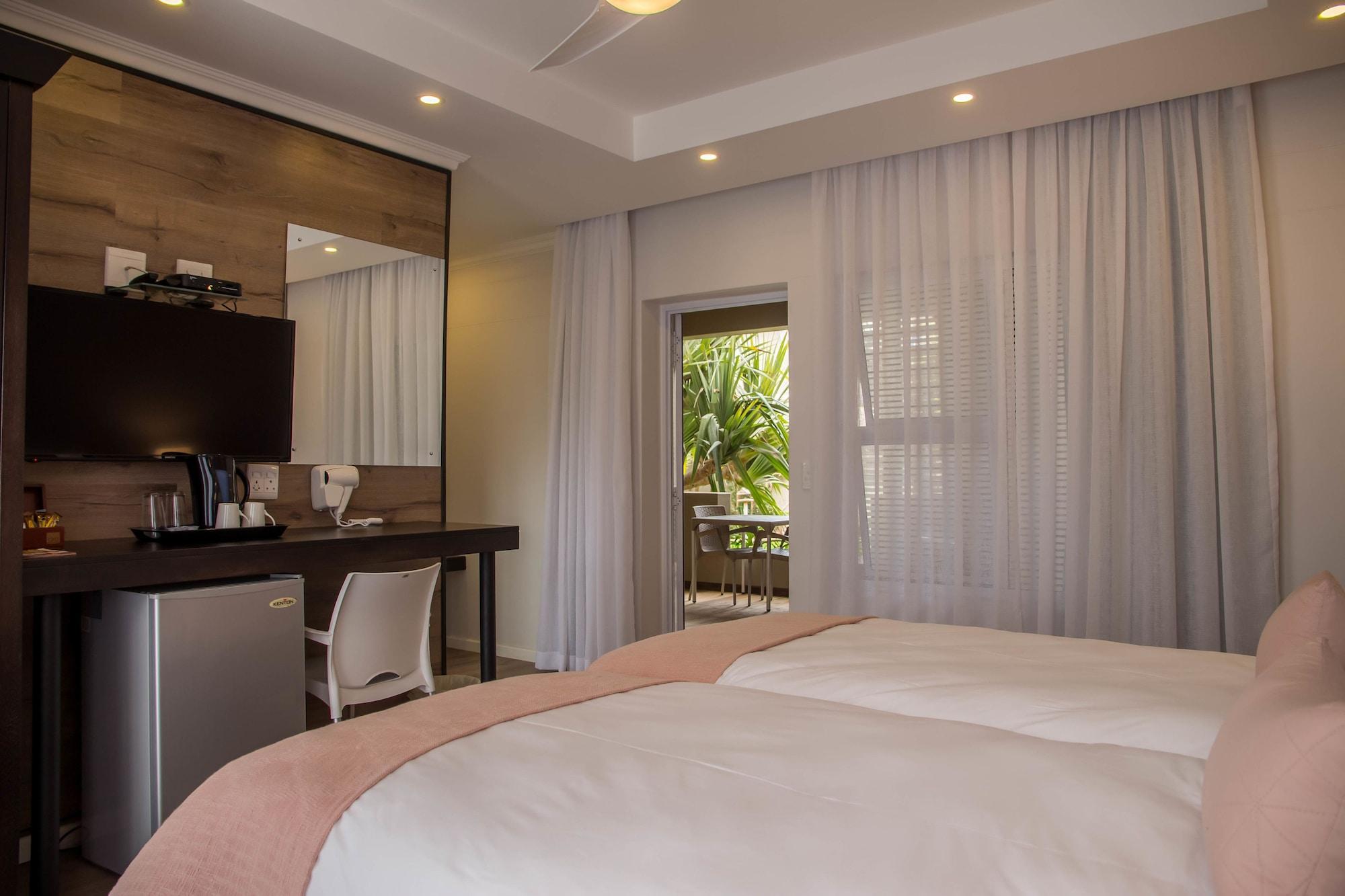 Sea Breeze Guesthouse Свакопмунд Экстерьер фото