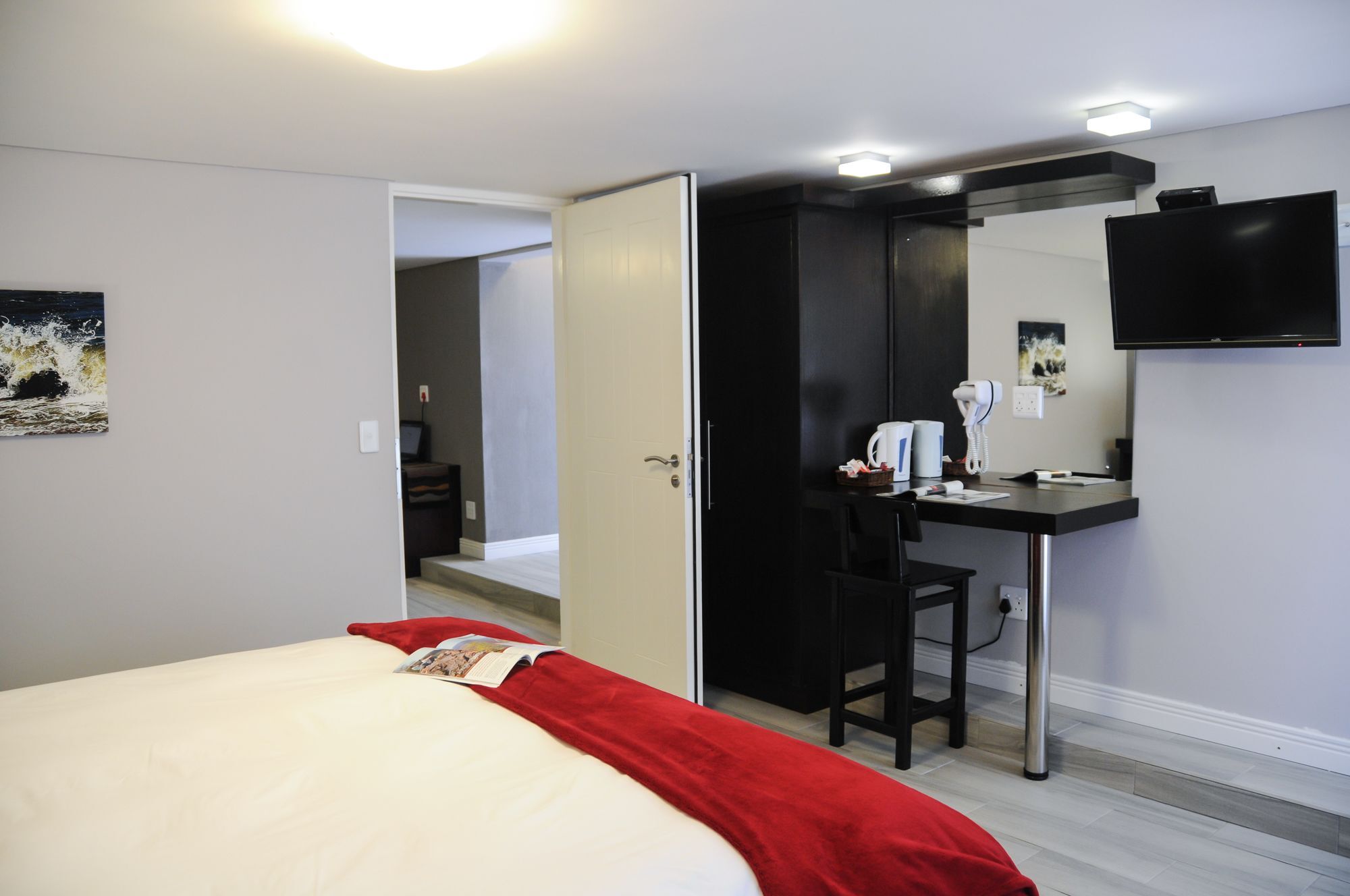 Sea Breeze Guesthouse Свакопмунд Экстерьер фото